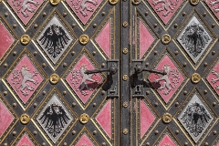 Prague---Pink-Dragon-Door--SZP-JK